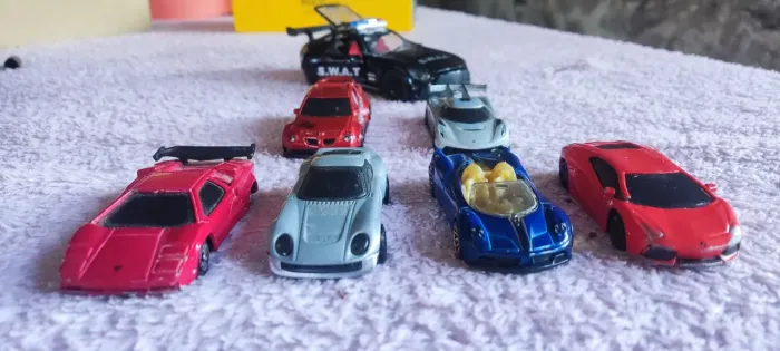 Lote Coleção Miniaturas Hot Wheels, Maisto E Viatura Mercedes AMG (7 Itens)