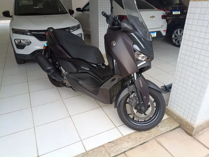 Excelente - Xmax 300 - Preta / Marron