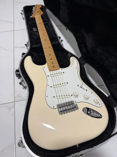 Fender Standard Stratocaster MIM 2012 - Made in Mexico