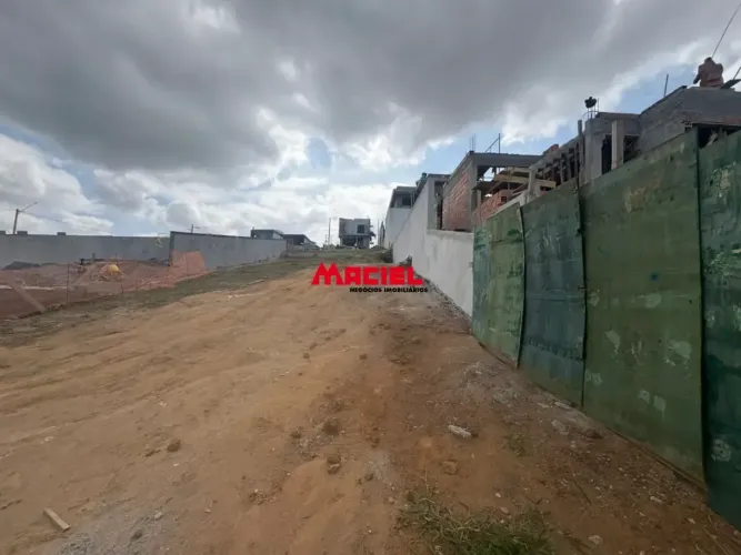 OPORTUNIDADE NO CONDOMÍNIO MAIS DESEJADO DO URBANOVA!