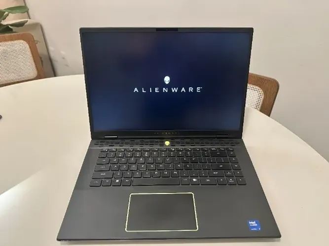 Notebook Gamer Dell Alienware M16 R2 - RTX 4070 - 64GB RAM