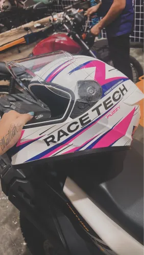 Capacete NOVO
