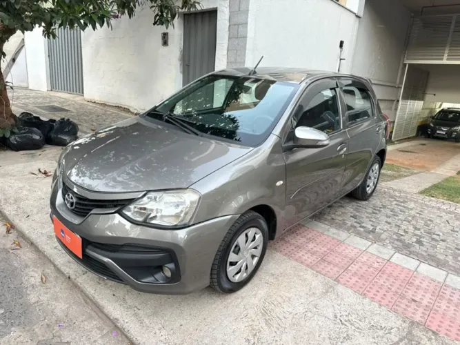 Toyota Etios X 1.3 Flex 16V 5P Mec. 2018
