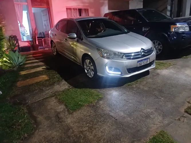 Citroen C4 Lounge Tendance 2.0 Flex 4P Aut. 2014