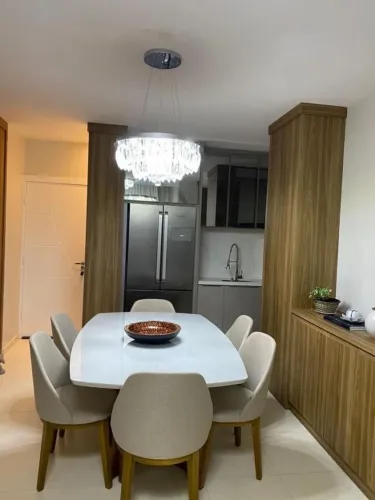 ALUGA-SE APARTAMENTO MOBILIADO