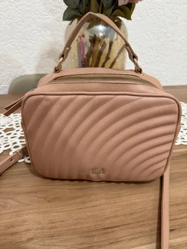 Bolsa Arezzo