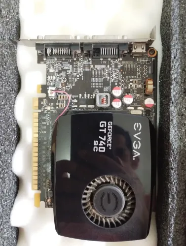 Placa de Vídeo EVGA GT 740 4GB - SC Superclocked