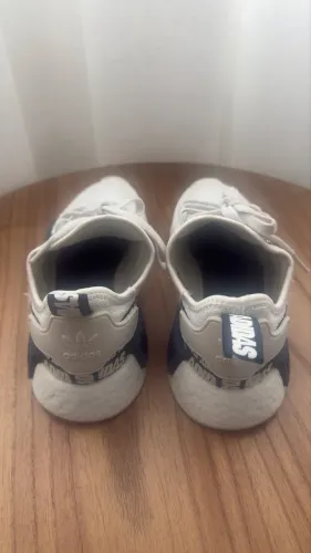 Tênis Adidas NMD R1Branco/Azul