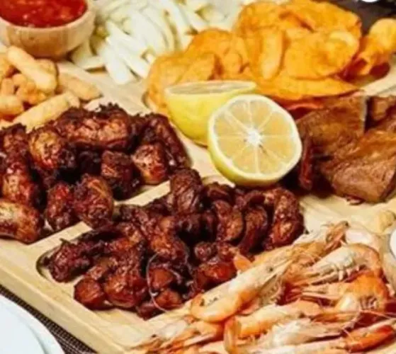 Restaurante lucrativo em pleno funcionamento na Av. Atlântica