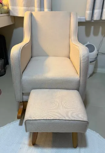 Poltrona de amamentação