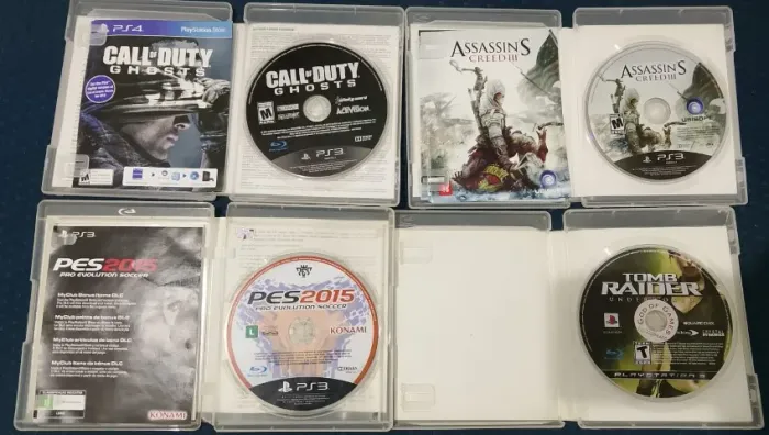 Console Playstation 3 Slim - Desbloqueado + 2 Controles + 4 Jogos + PSN