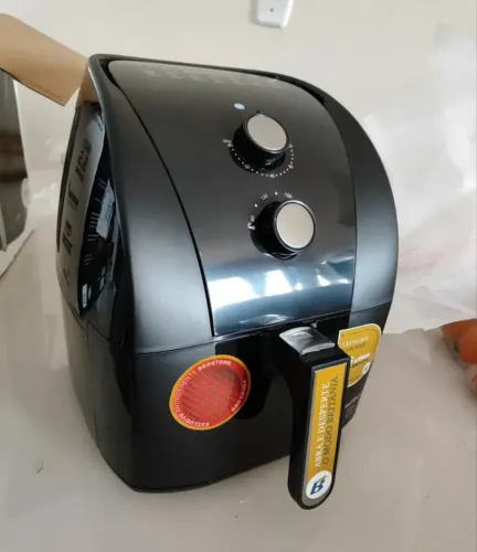 Fritadeira Air Fryer Britânia 5,5L Nova - Sem Óleo