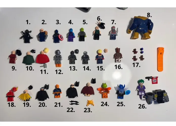 LEGO minifiguras Batman, DC Super Heroes e Marvel
