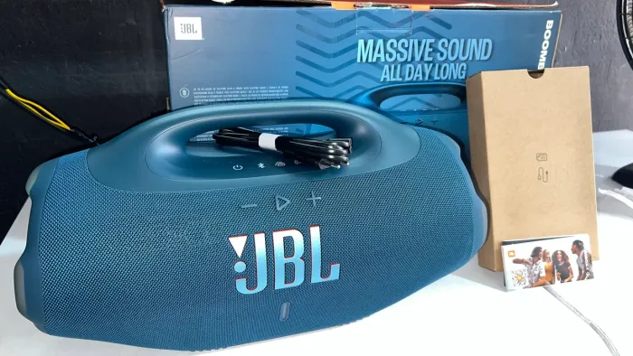 JBL BOMBOX 4 ZERA !!