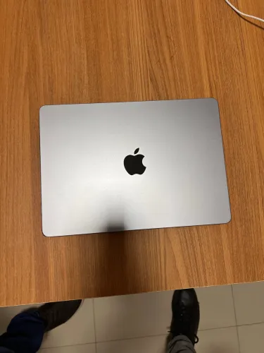 Macbook Air M2 | 13? 8/256