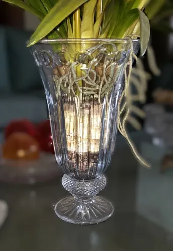 Vaso Windsor com pé em Cristal da Bohemia