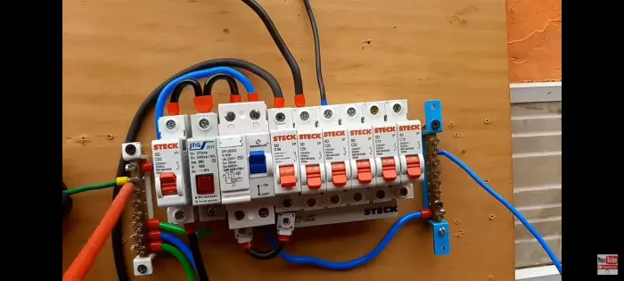 ELETRICISTA SALVADOR 