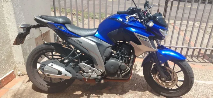 FAZER 250 2021 VENDO OU TROCO