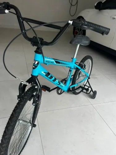 Bicicleta Aro 20 Infantil - NOVA - utilizada 4 vezes -