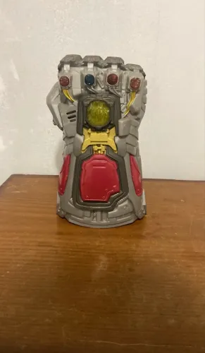 Manopla Nano Do Infinito Eletrônica Hasbro - Vingadores Ultimato (Semi-nova)