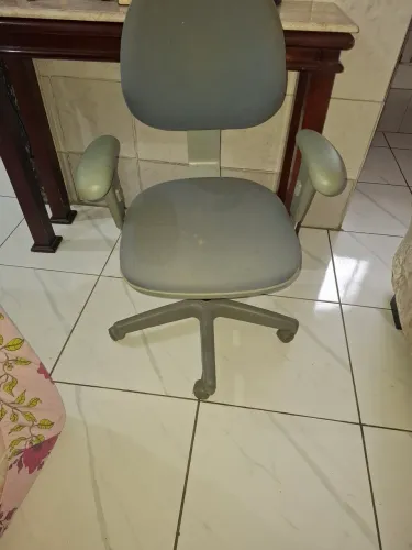 Vendo esta cadera de escritório barato?