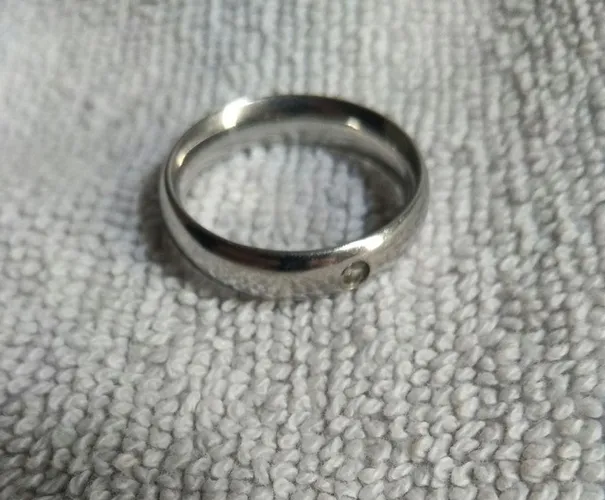 Aliança de aço e zircônia tam. 19