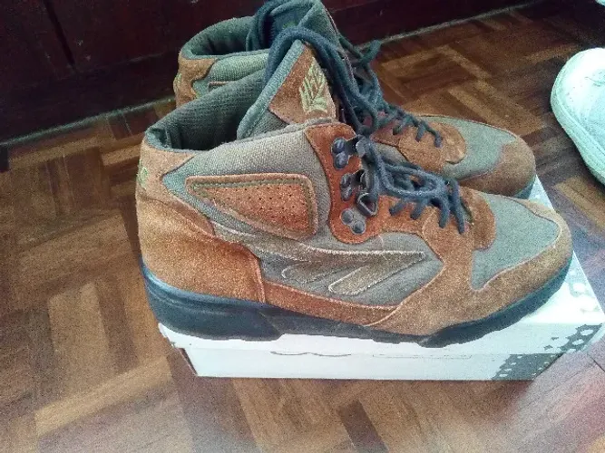 Tênis hi-tec 41/42 steel toe