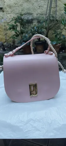 Bolsa emborrachada Petite Jolie