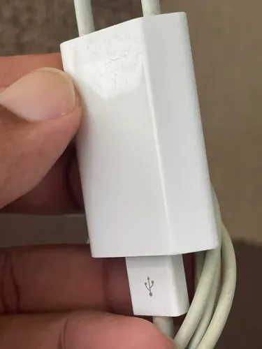 Carregador de iPhone original Apple