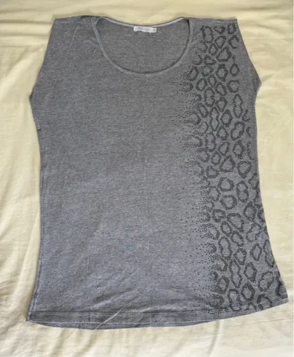 Blusa Cinza com Estampa tamanho Único
