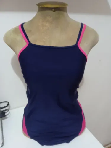 Maiô adulto tamanho M azul marinho natação hidroginástica 