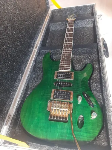 Guitarra Ibanez S470FM modelo Frank Ganbale 