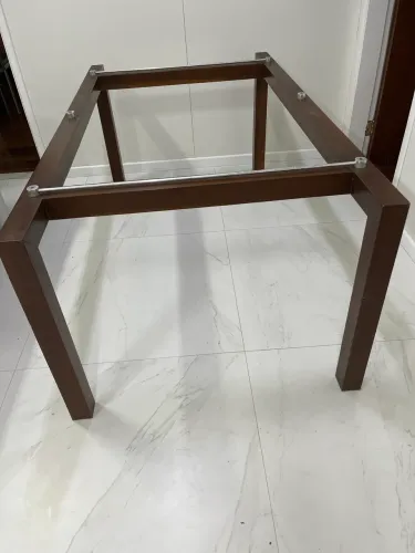 Base de mesa em madeira da Loja Abra Casa