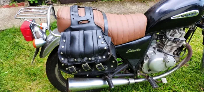 Alforges de couro para moto