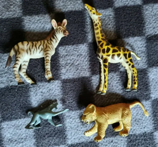 Lote de brinquedos Animais da África (Safari)