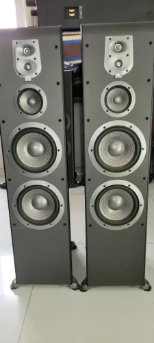 Par de caixas JBL Es 90
