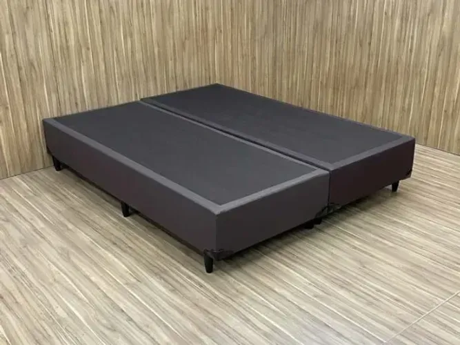 Base tamanho queen 158x198 na cor marrom
