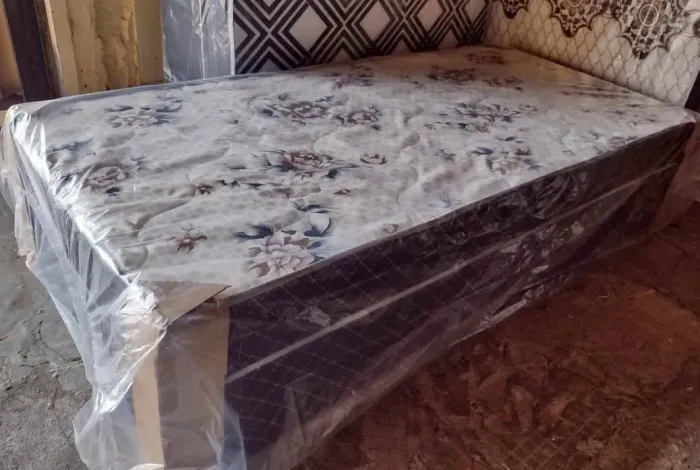 Cama Box Casal Nova com Colchão Floral
