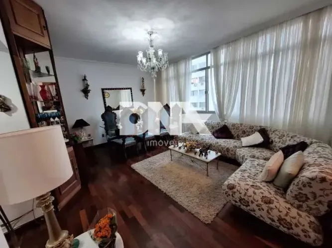 EXCELENTE APARTAMENTO DE 2 QUARTOS, ANDAR ALTO, VISTA RUA, COM VAGA NA ESCRITURA E ÁREA GO