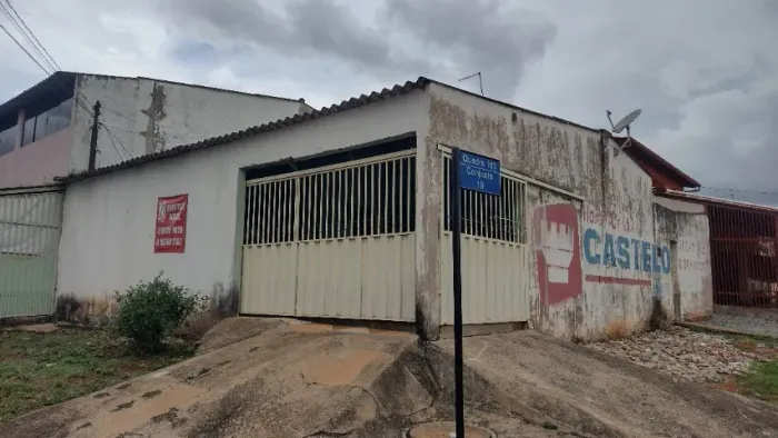 RRSANTOS VD CASA COM 2 QUARTOS NA 103 RECANTO DAS EMAS