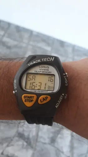 Relógio antigo Lorus Track Tech VividiGi , raro exemplar década de 1990