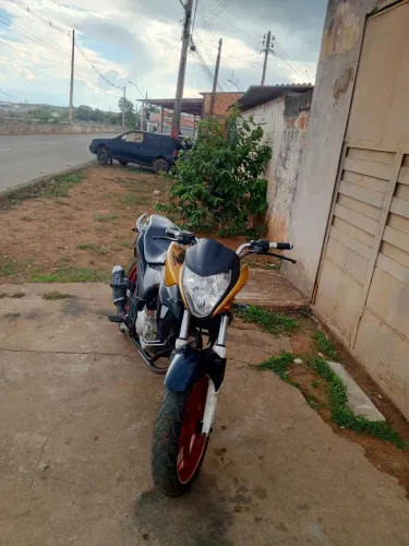 Vendo cb300r motor e cabeçote feito a 2 dias original Honda!