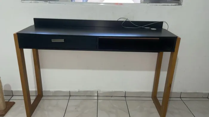Mesa com USB