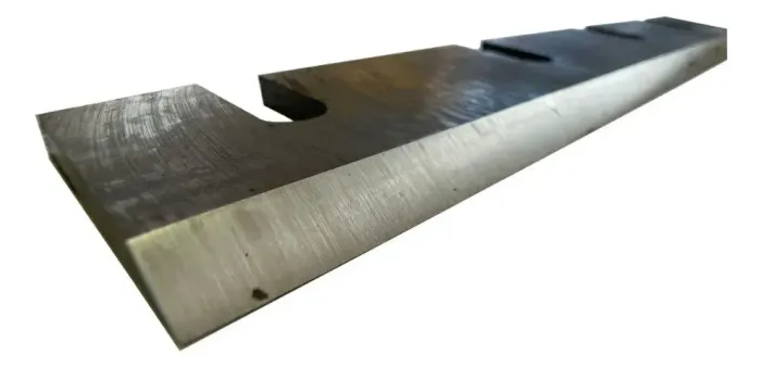 Faca De Aço Desengrosso Com Rasgo 400x75x9mm unidade