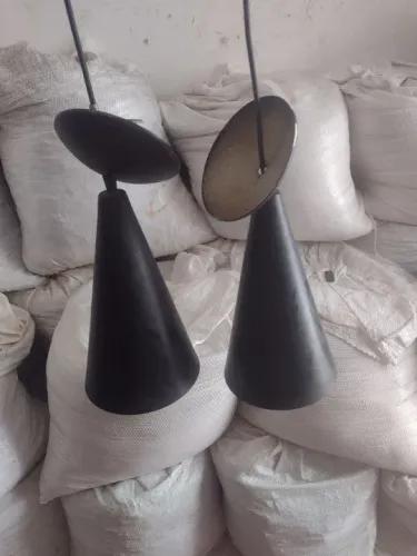 2 Pendentes Conicos Pretos