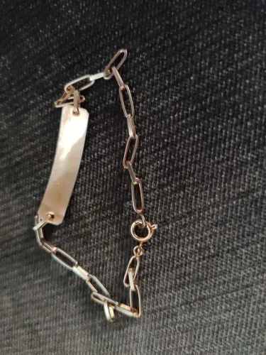 Pulseira com placa Cartier 