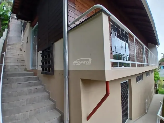 Kit Net disponível para locação no Bairro Velha, Blumenau SC