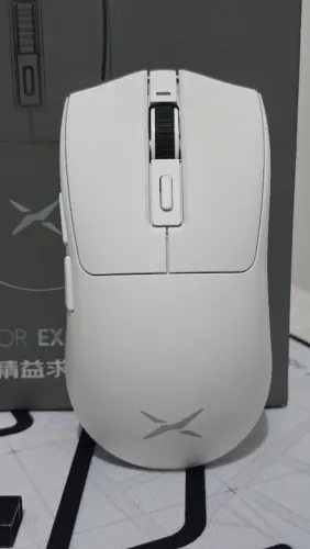 Mouse M600 PRO Delux branco