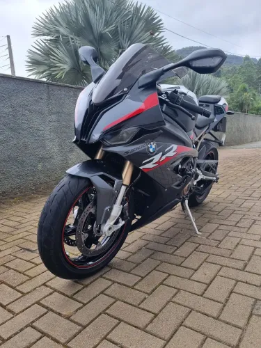 Vendo S1000 RR ano 2022