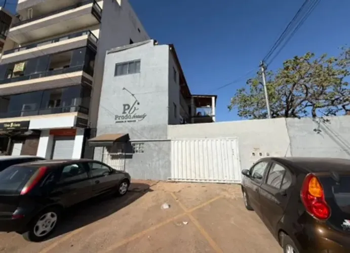 Rua 10, Vicente Pires - Loja com recepção, sala de atendimento e banheiro social